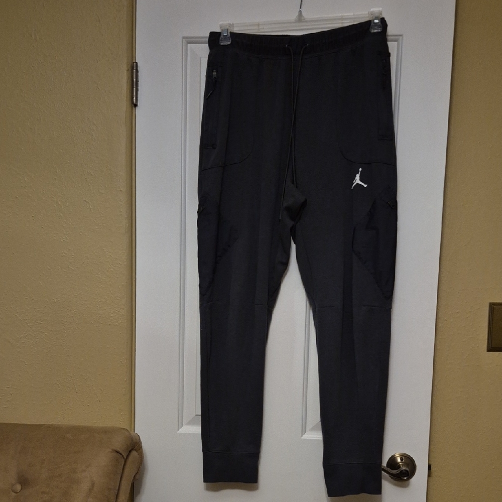 Jordan Men's Dark Gray Black Cargo Pants